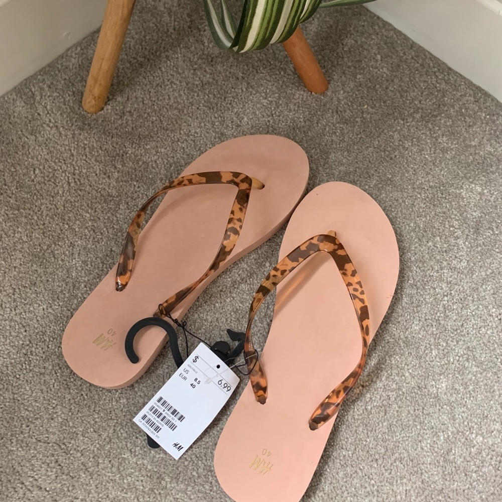 Leopard print flip flops